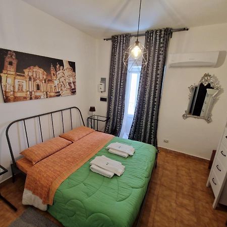 Ferienwohnung N21 Palermo Exterior foto